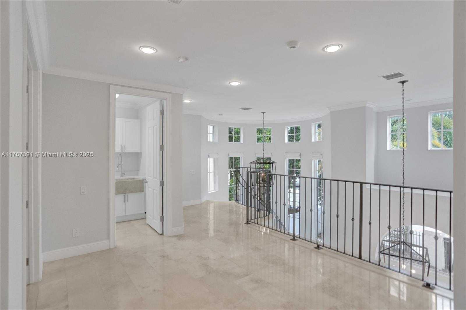 Small Image of 821 SOUTH EAST 2ND CT, Fort Lauderdale Number 40