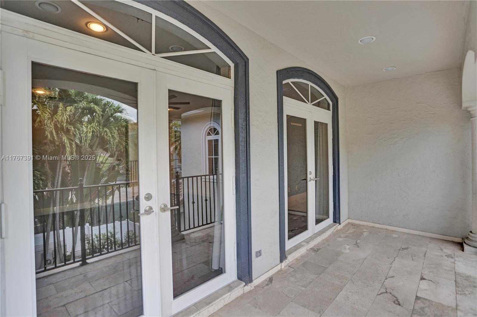 Small Image of 821 SOUTH EAST 2ND CT, Fort Lauderdale Number 61