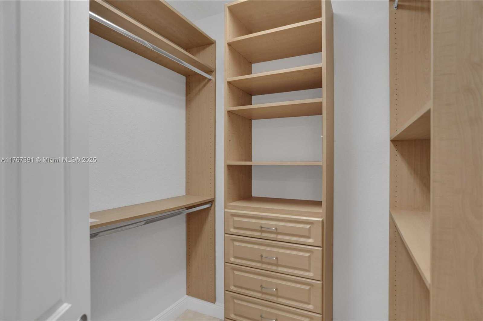 Small Image of 821 SOUTH EAST 2ND CT, Fort Lauderdale Number 63