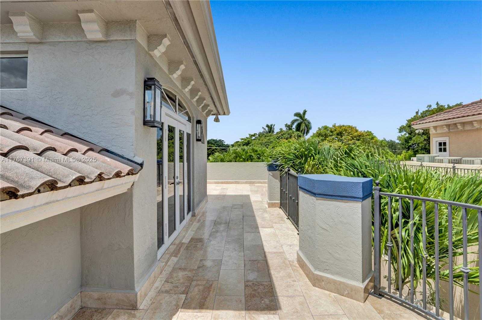 Small Image of 821 SOUTH EAST 2ND CT, Fort Lauderdale Number 74