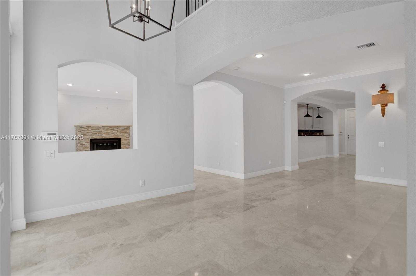 Small Image of 821 SOUTH EAST 2ND CT, Fort Lauderdale Number 8