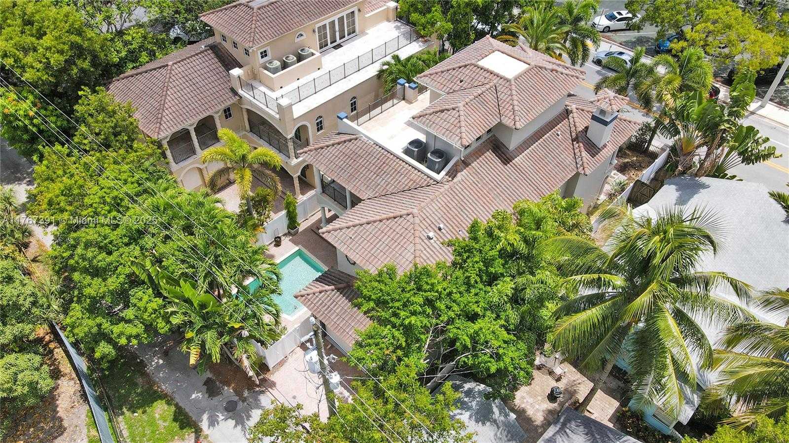 Small Image of 821 SOUTH EAST 2ND CT, Fort Lauderdale Number 84
