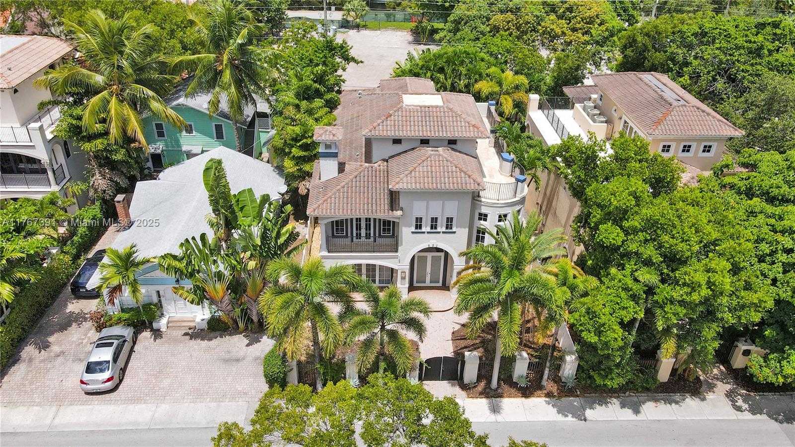 Small Image of 821 SOUTH EAST 2ND CT, Fort Lauderdale Number 89