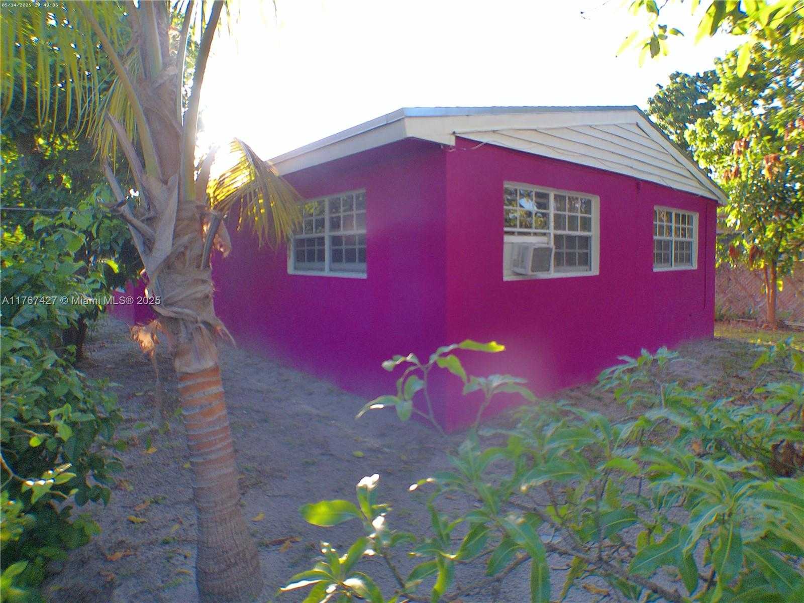 Small Image of 15775 NORTH EAST 13TH AVE, North Miami Beach Number 17