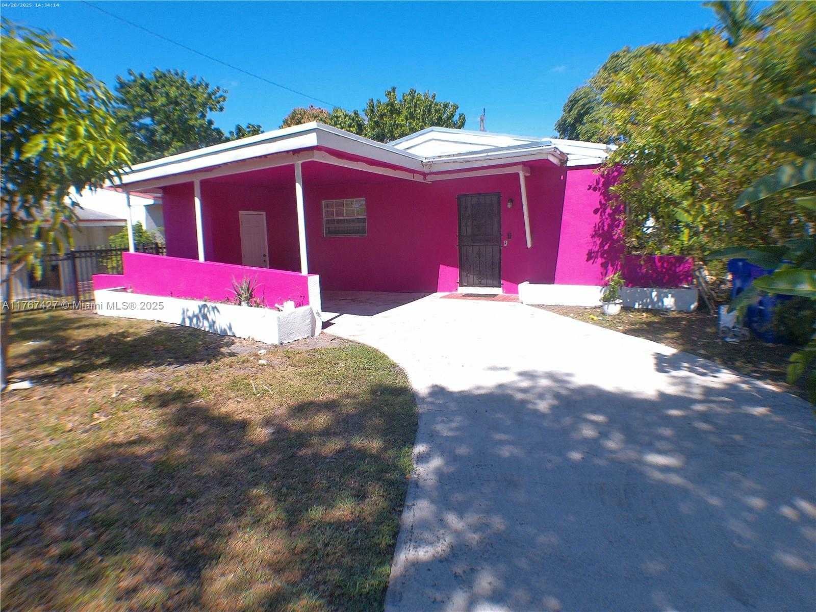 Small Image of 15775 NORTH EAST 13TH AVE, North Miami Beach Number 2