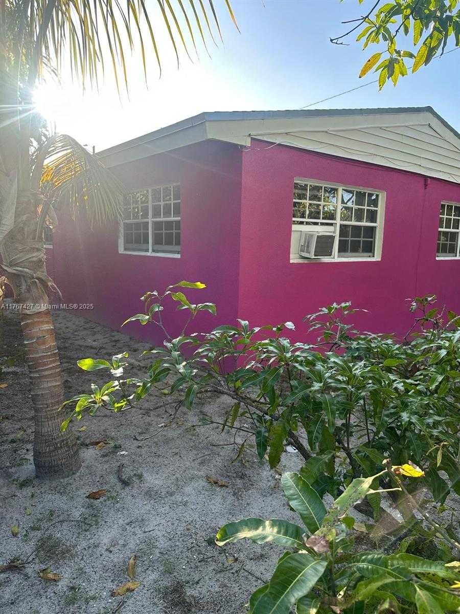Small Image of 15775 NORTH EAST 13TH AVE, North Miami Beach Number 26