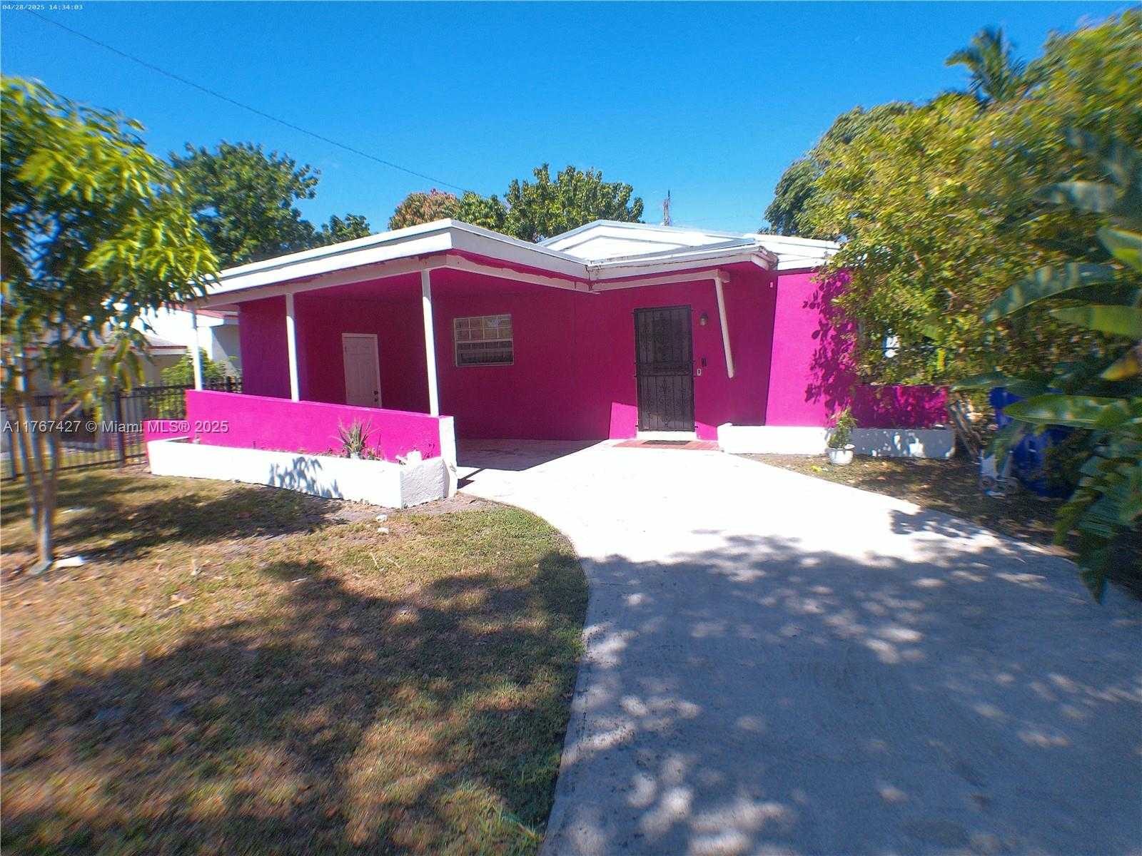 Small Image of 15775 NORTH EAST 13TH AVE, North Miami Beach Number 4