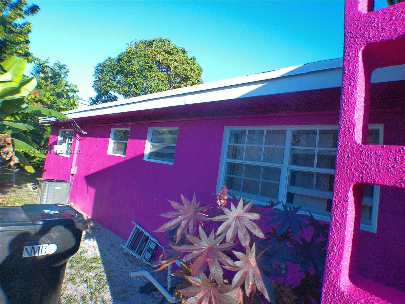 Small Image of 15775 NORTH EAST 13TH AVE, North Miami Beach Number 8