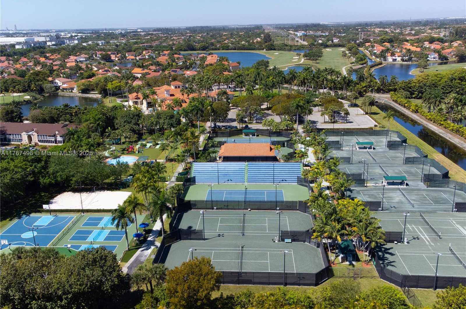 Small Image of 5717 NORTH WEST 102ND PL, Doral Number 38