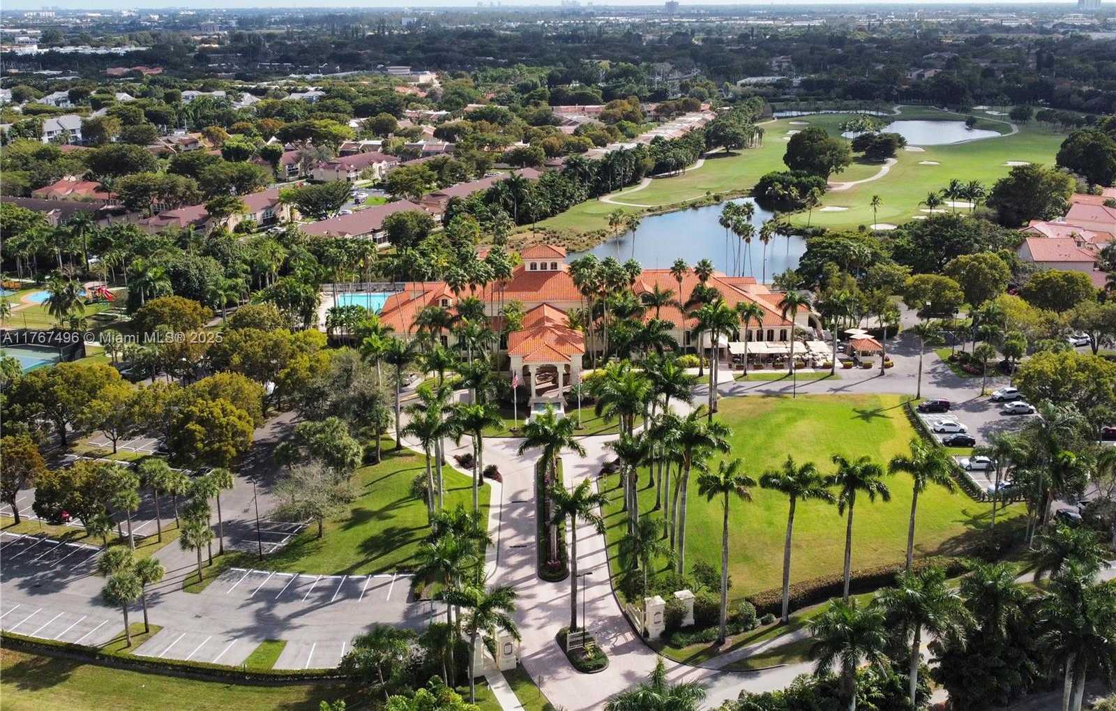 Small Image of 5717 NORTH WEST 102ND PL, Doral Number 39