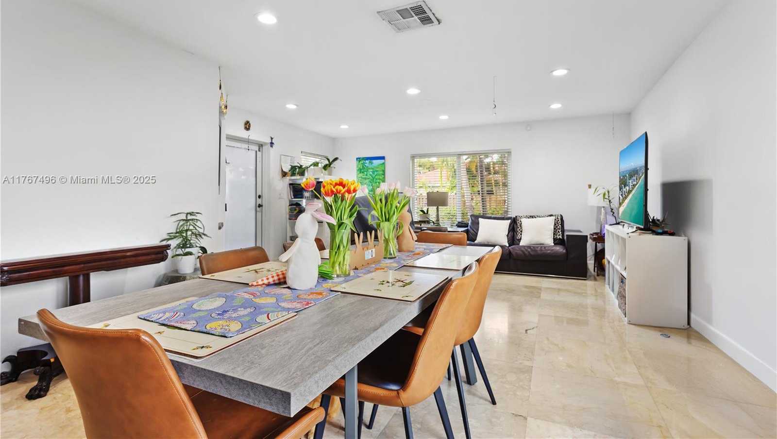 Small Image of 5717 NORTH WEST 102ND PL, Doral Number 4