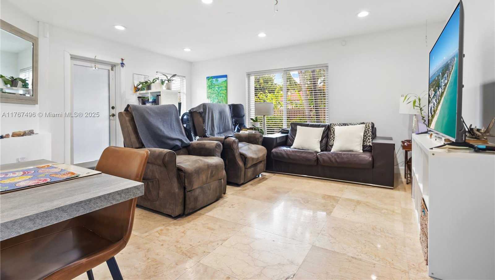 Small Image of 5717 NORTH WEST 102ND PL, Doral Number 5