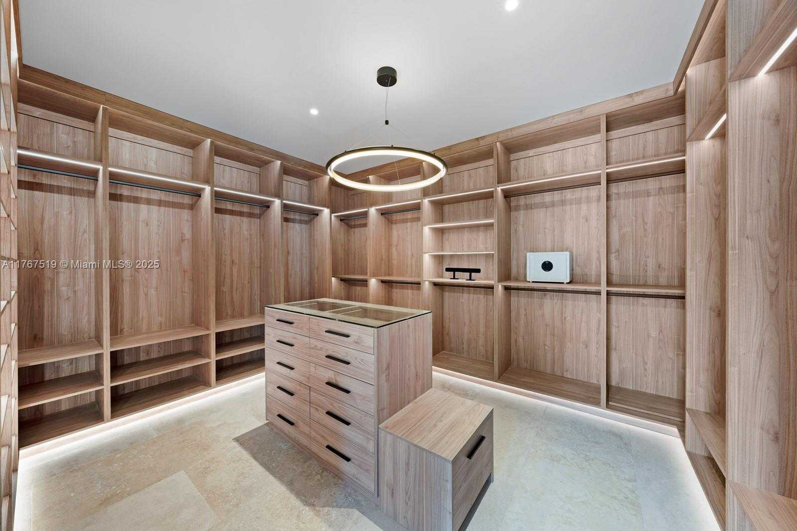 Small Image of 10061 SOUTH WEST 60TH CT, Pinecrest Number 19