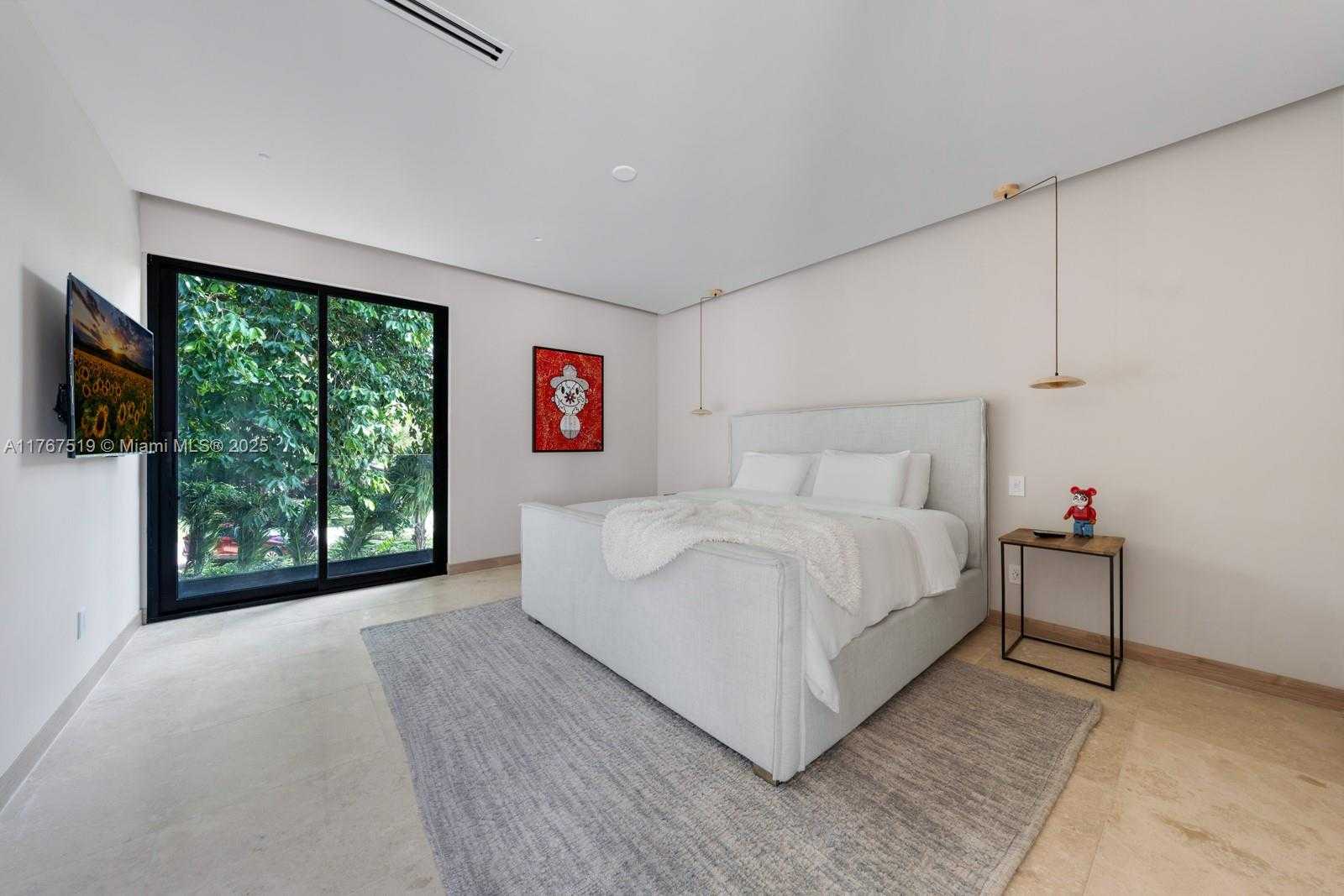 Small Image of 10061 SOUTH WEST 60TH CT, Pinecrest Number 22