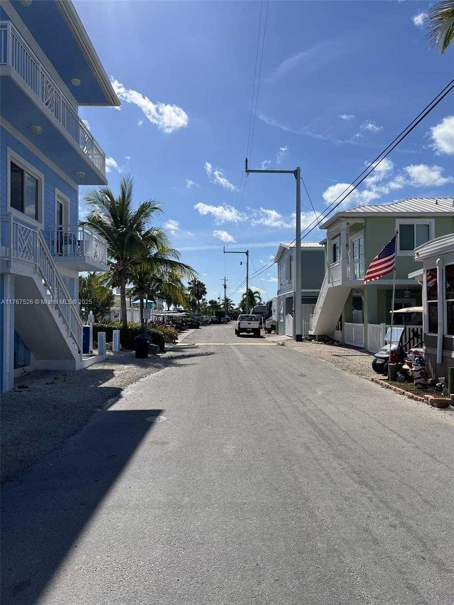 Small Image of Key Largo Number 15