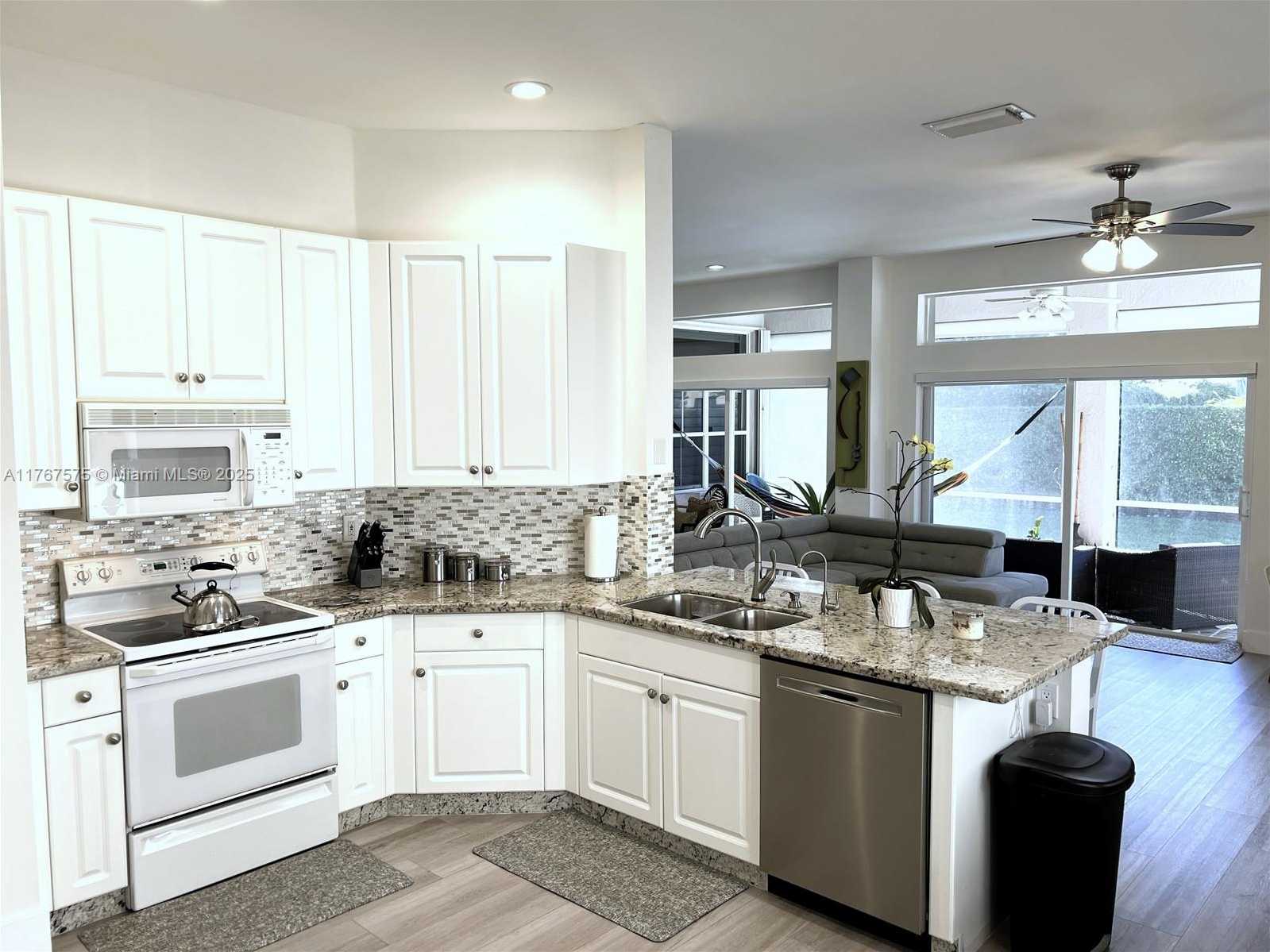 Small Image of 1107 FAIRFIELD MEADOWS DR, Weston Number 10