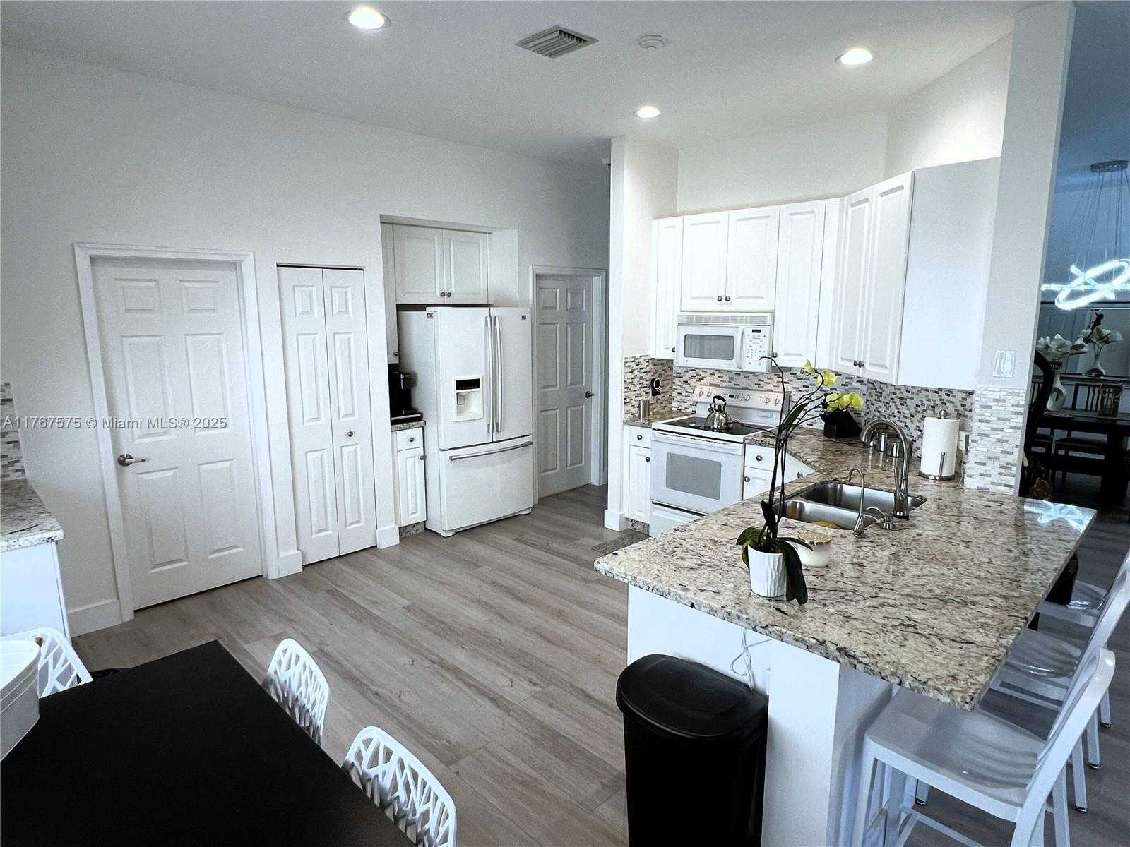 Small Image of 1107 FAIRFIELD MEADOWS DR, Weston Number 12
