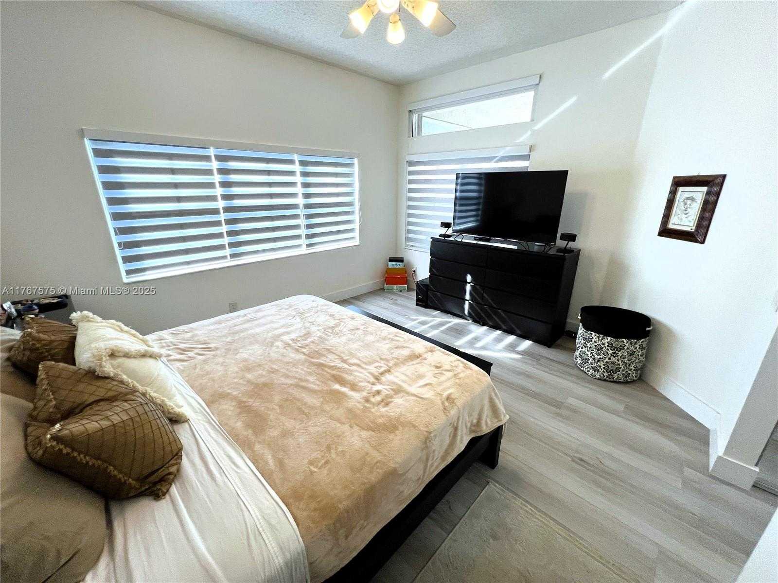 Small Image of 1107 FAIRFIELD MEADOWS DR, Weston Number 15