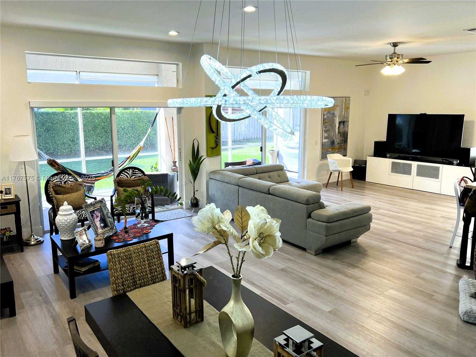 Small Image of 1107 FAIRFIELD MEADOWS DR, Weston Number 9