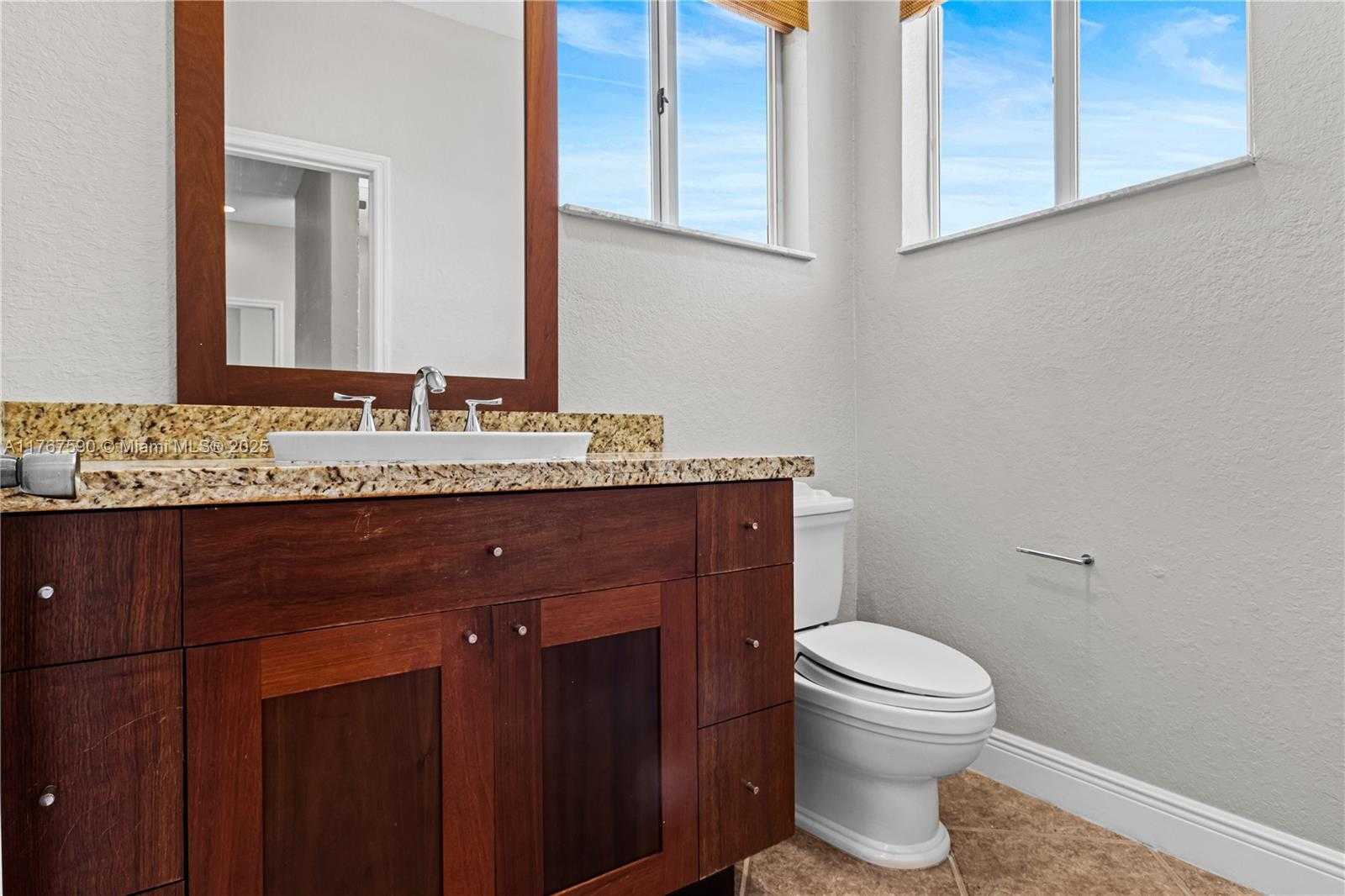 Small Image of 2080 SOUTH WEST 152ND PL, Miami Number 19