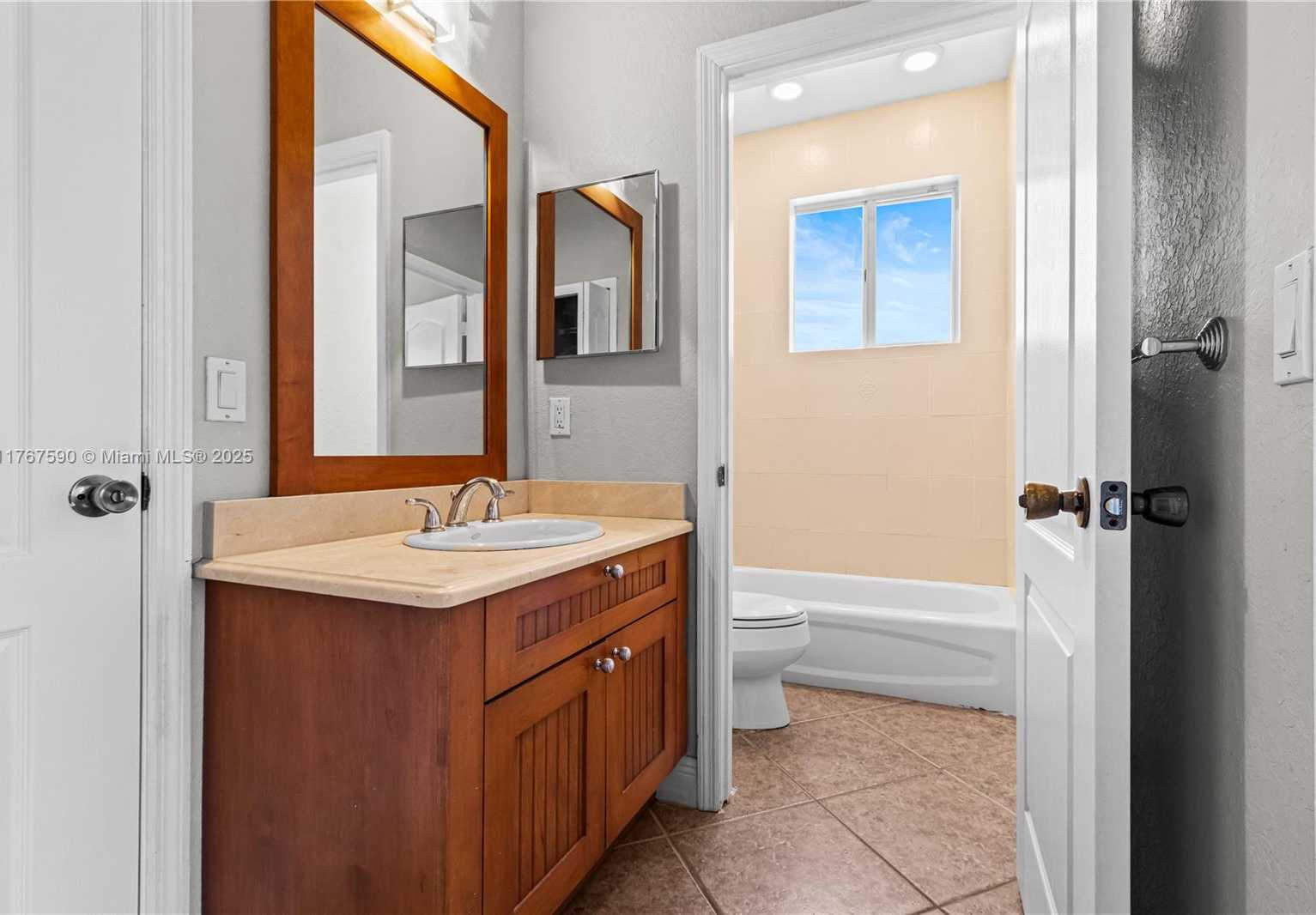 Small Image of 2080 SOUTH WEST 152ND PL, Miami Number 21