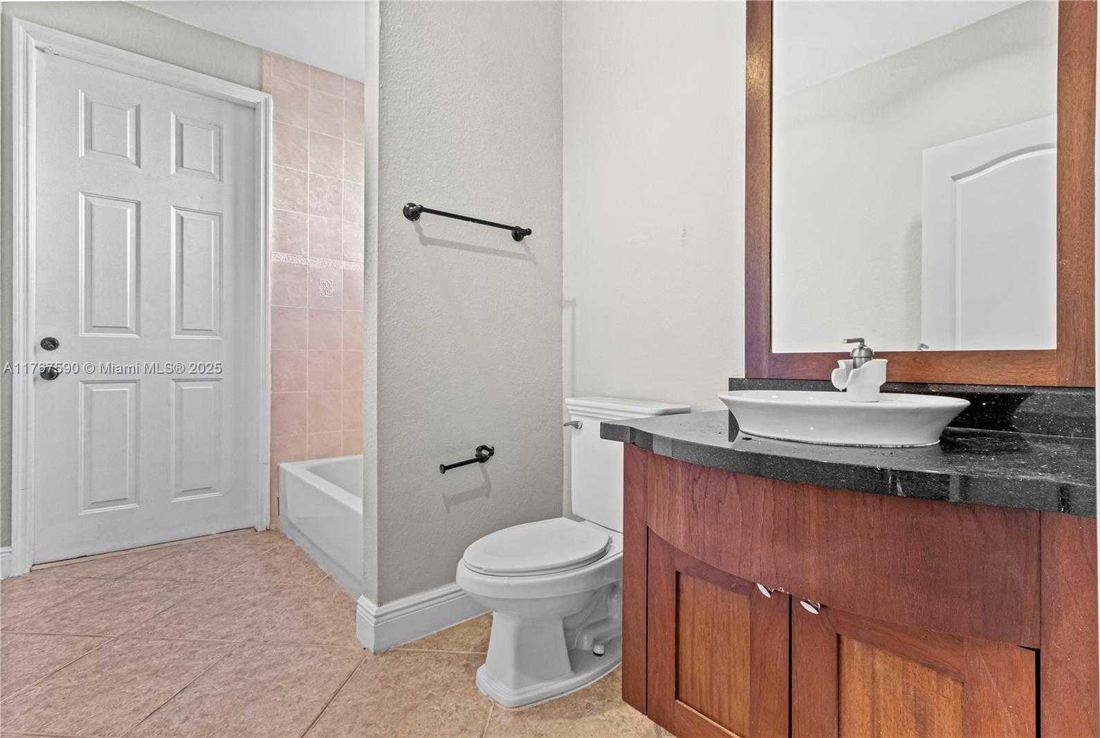 Small Image of 2080 SOUTH WEST 152ND PL, Miami Number 25