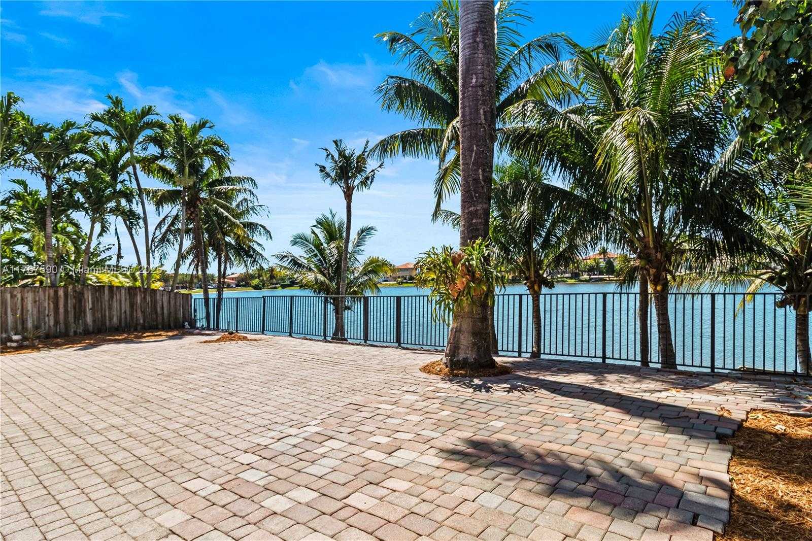 Small Image of 2080 SOUTH WEST 152ND PL, Miami Number 27