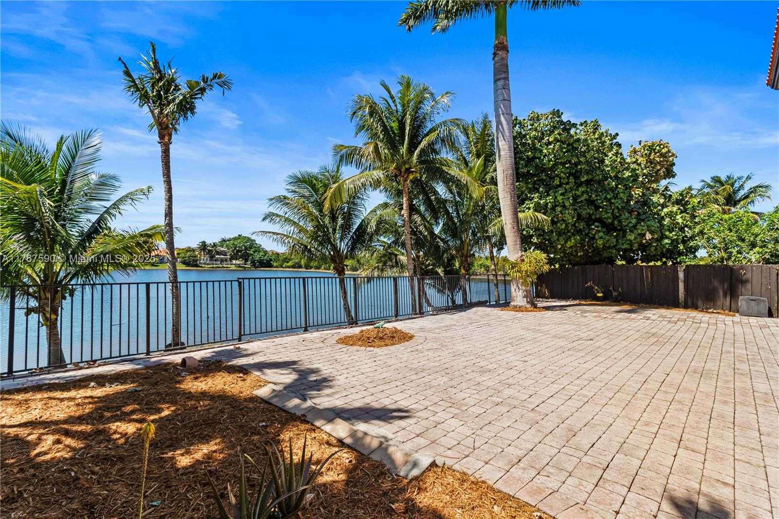 Small Image of 2080 SOUTH WEST 152ND PL, Miami Number 28