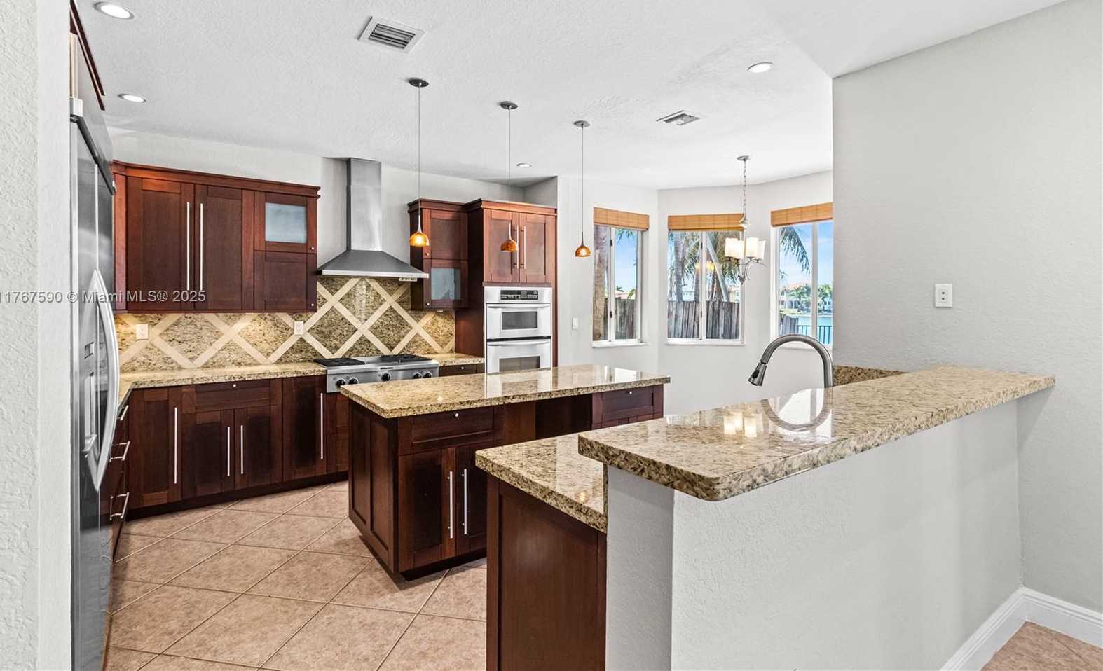 Small Image of 2080 SOUTH WEST 152ND PL, Miami Number 5