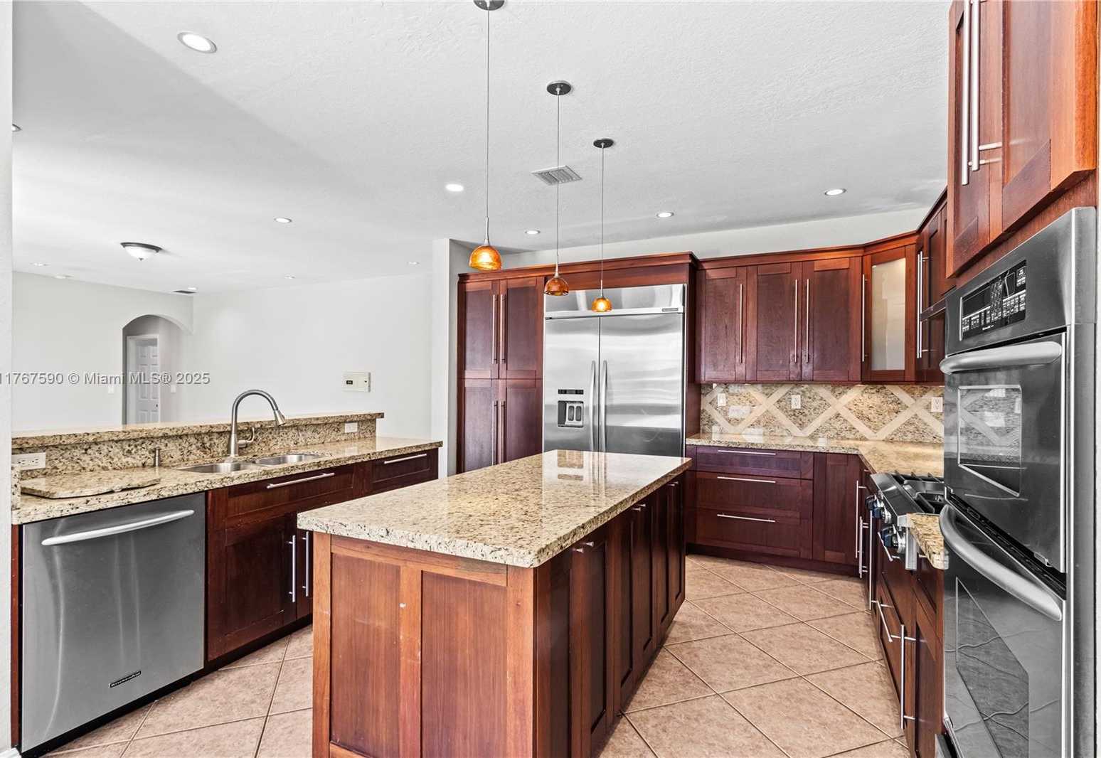 Small Image of 2080 SOUTH WEST 152ND PL, Miami Number 7