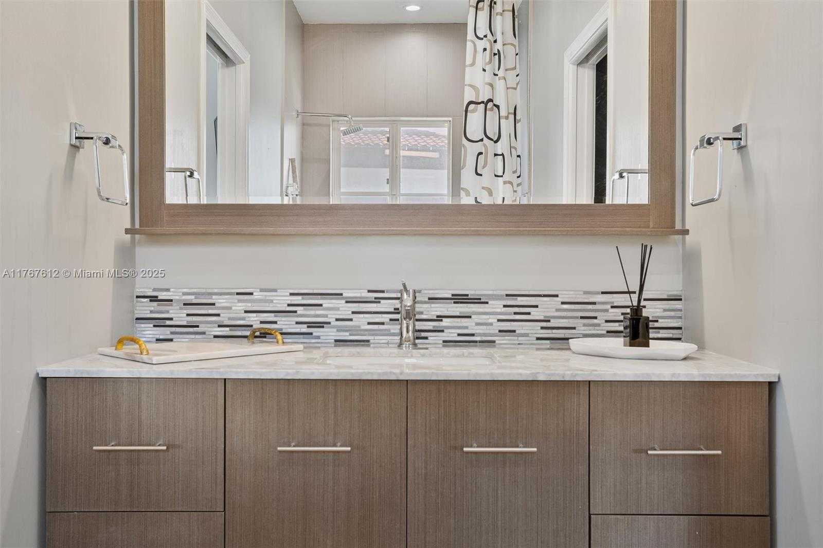 Small Image of 9880 SOUTH WEST 148TH TER, Miami Number 29