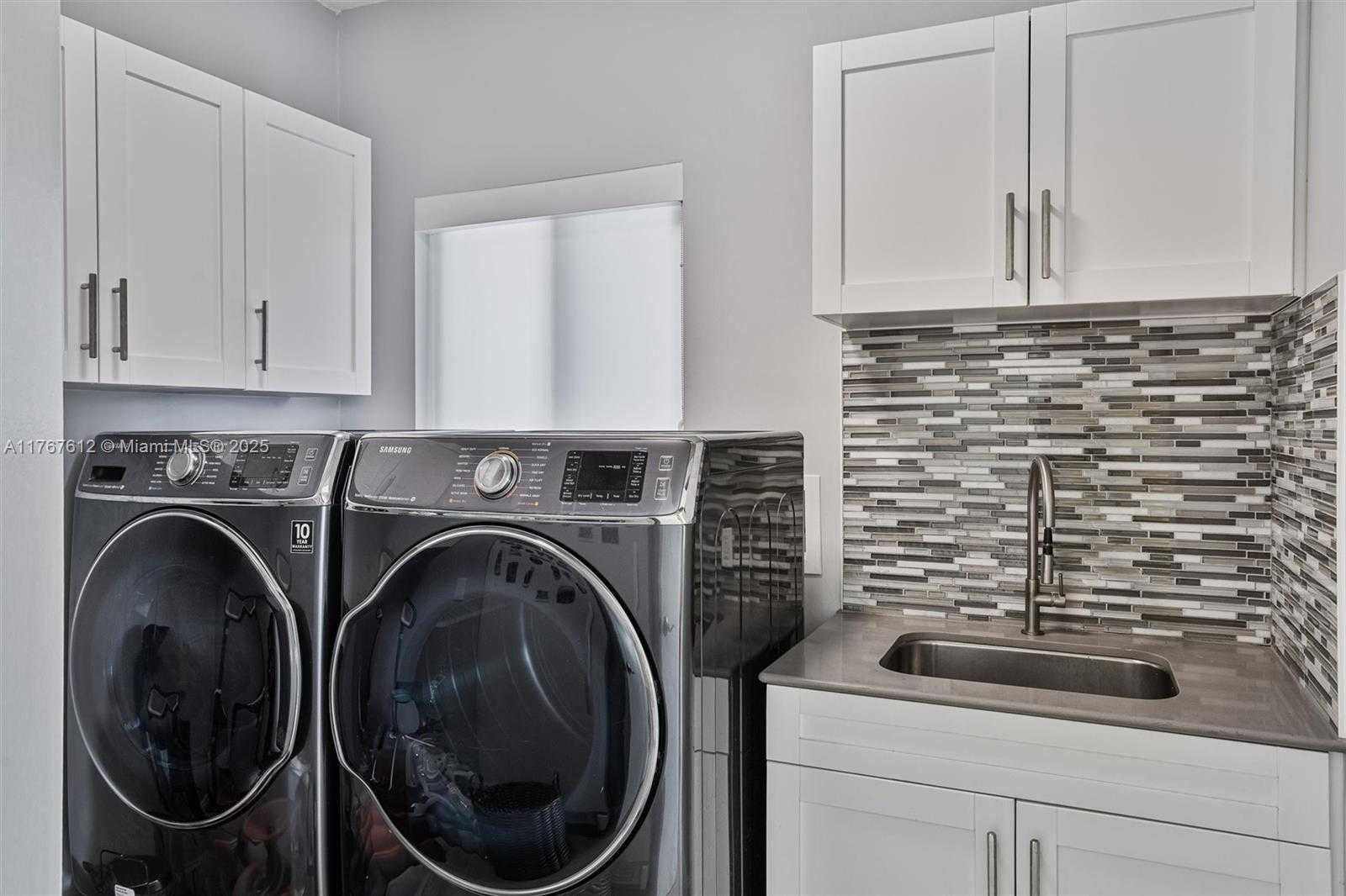 Small Image of 9880 SOUTH WEST 148TH TER, Miami Number 36