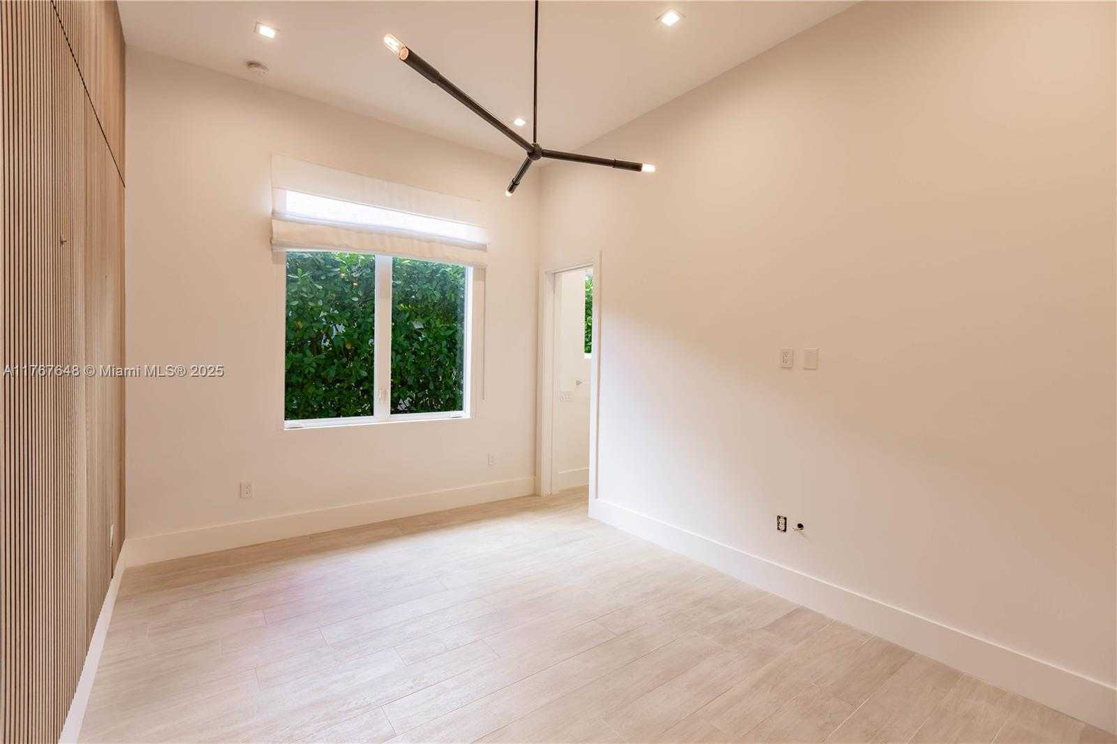 Small Image of 8200 SOUTH WEST 62ND AVE, Miami Number 27