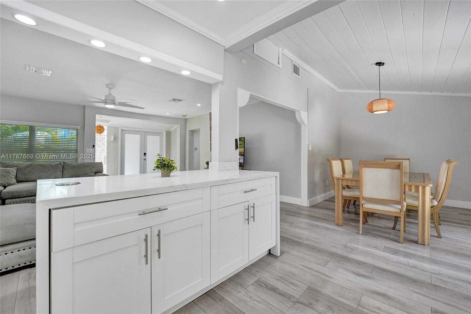 Small Image of 615 NORTH EAST 13TH AVE, Fort Lauderdale Number 10