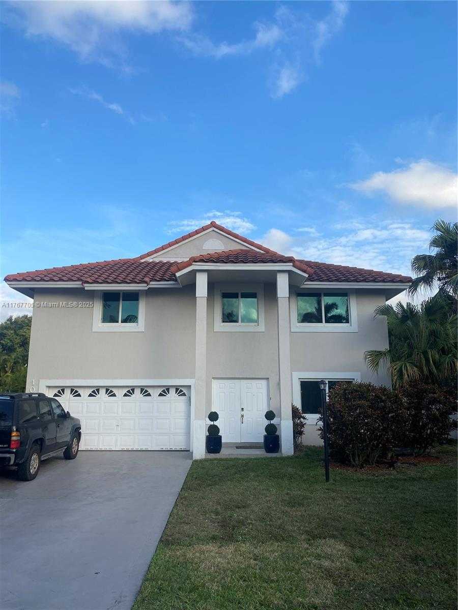 Small Image of 10355 NORTH WEST 45TH LN, Doral Number 2