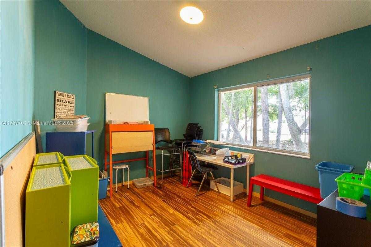 Small Image of 9055 SOUTH WEST 158TH ST, Palmetto Bay Number 19