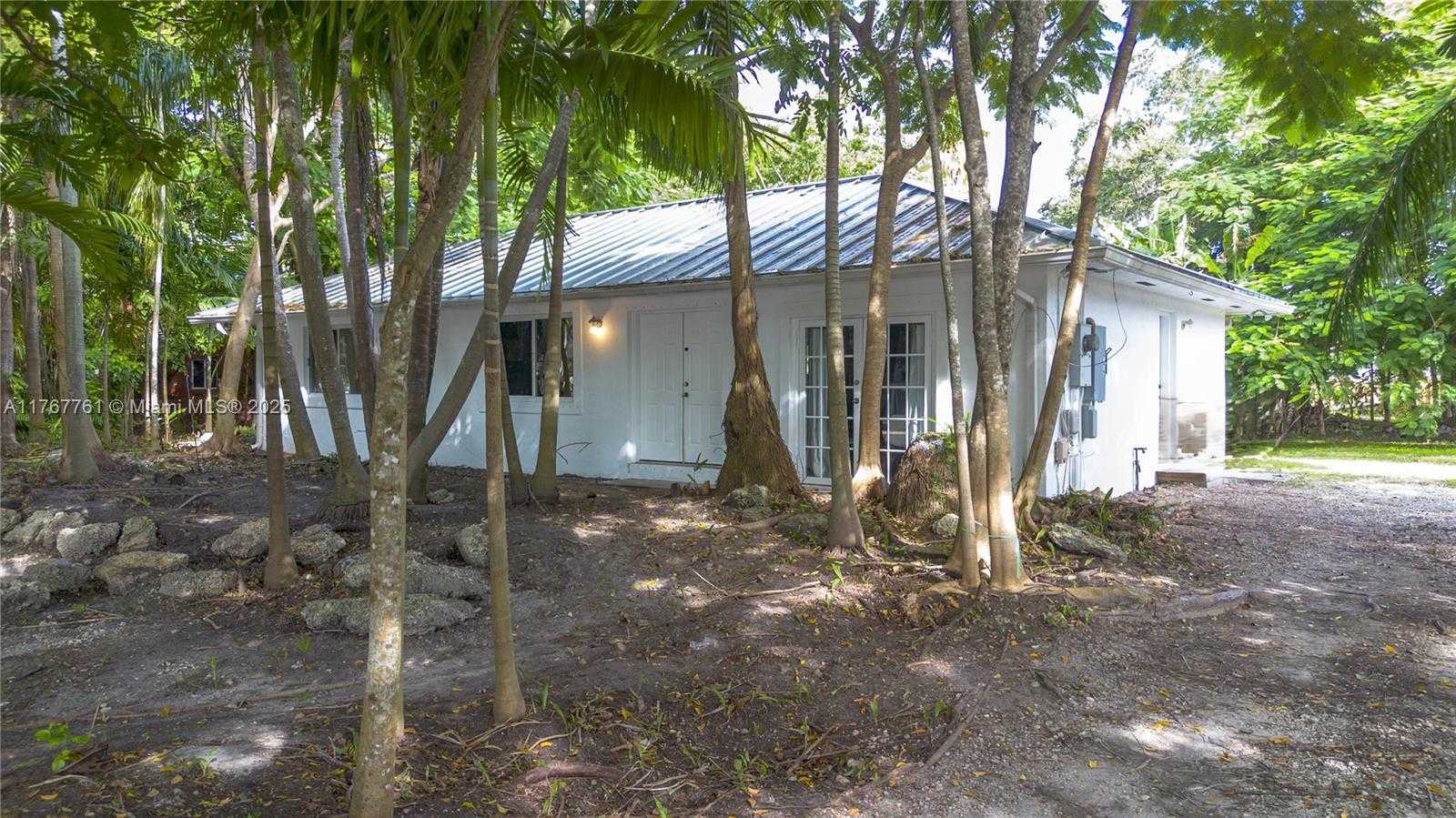 Small Image of 9055 SOUTH WEST 158TH ST, Palmetto Bay Number 6