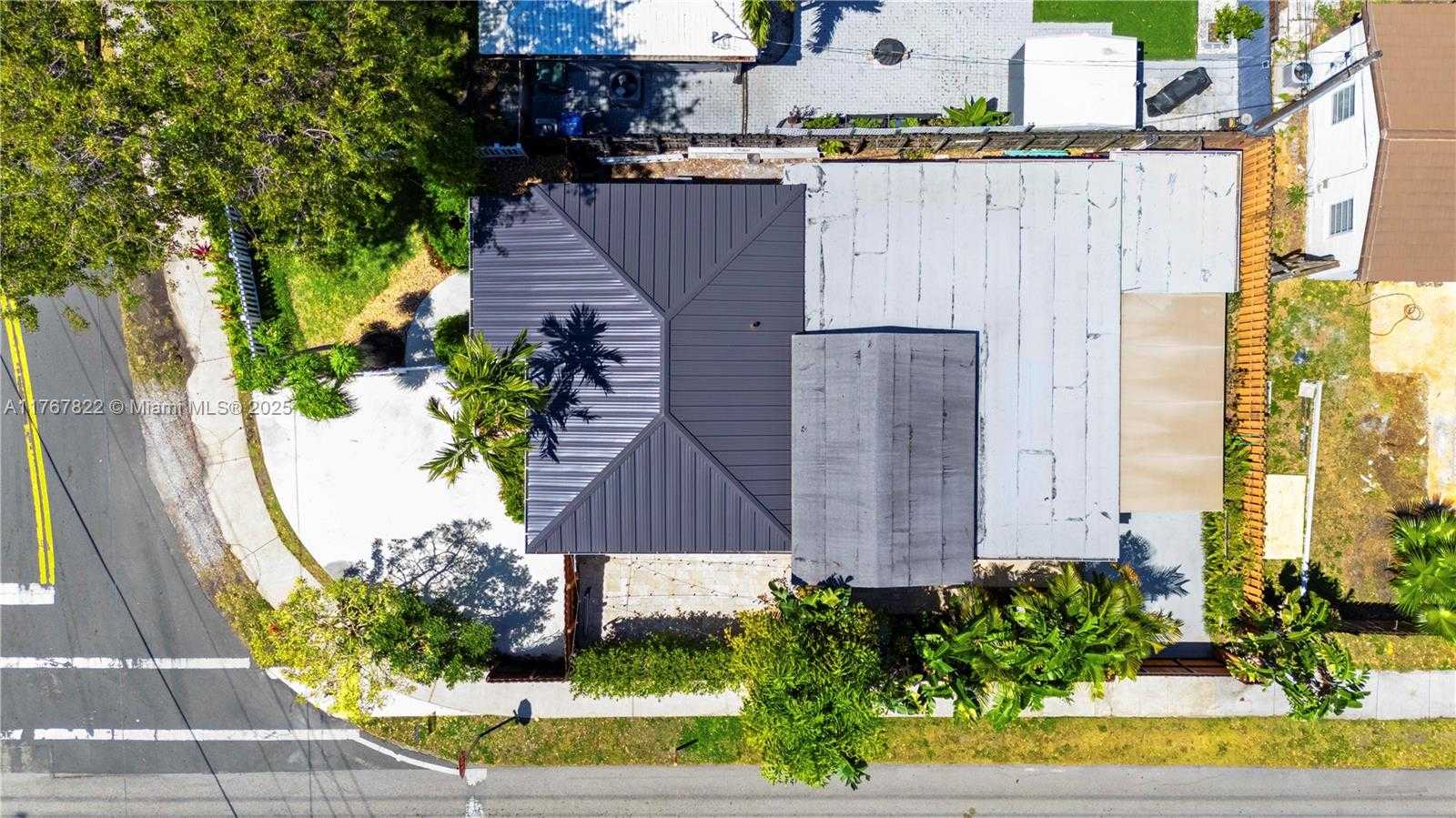 Small Image of 901 SOUTH WEST 9TH ST, Fort Lauderdale Number 2