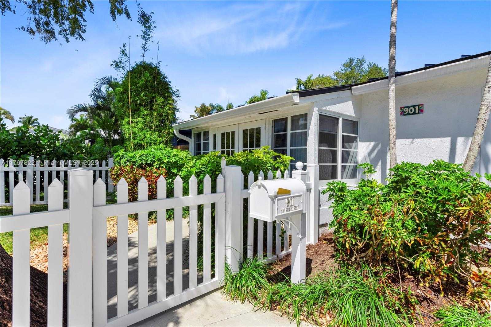 Small Image of 901 SOUTH WEST 9TH ST, Fort Lauderdale Number 39