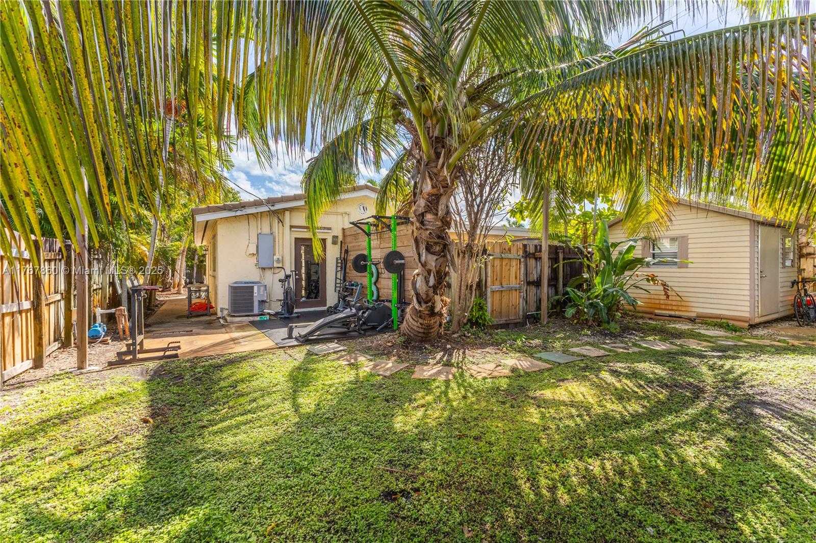 Small Image of 705 NORTH EAST 15TH CT, Fort Lauderdale Number 25