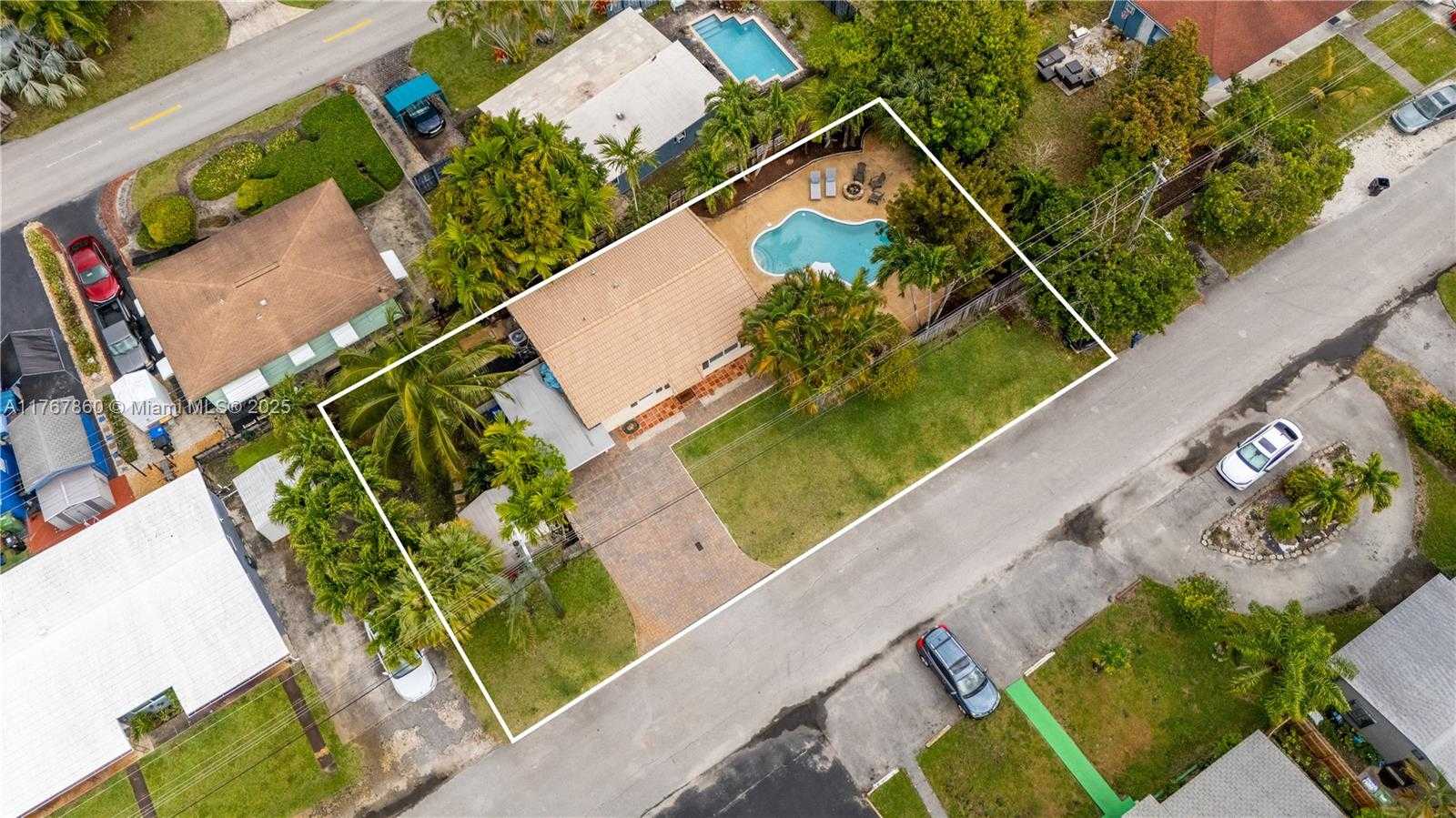 Small Image of 705 NORTH EAST 15TH CT, Fort Lauderdale Number 3