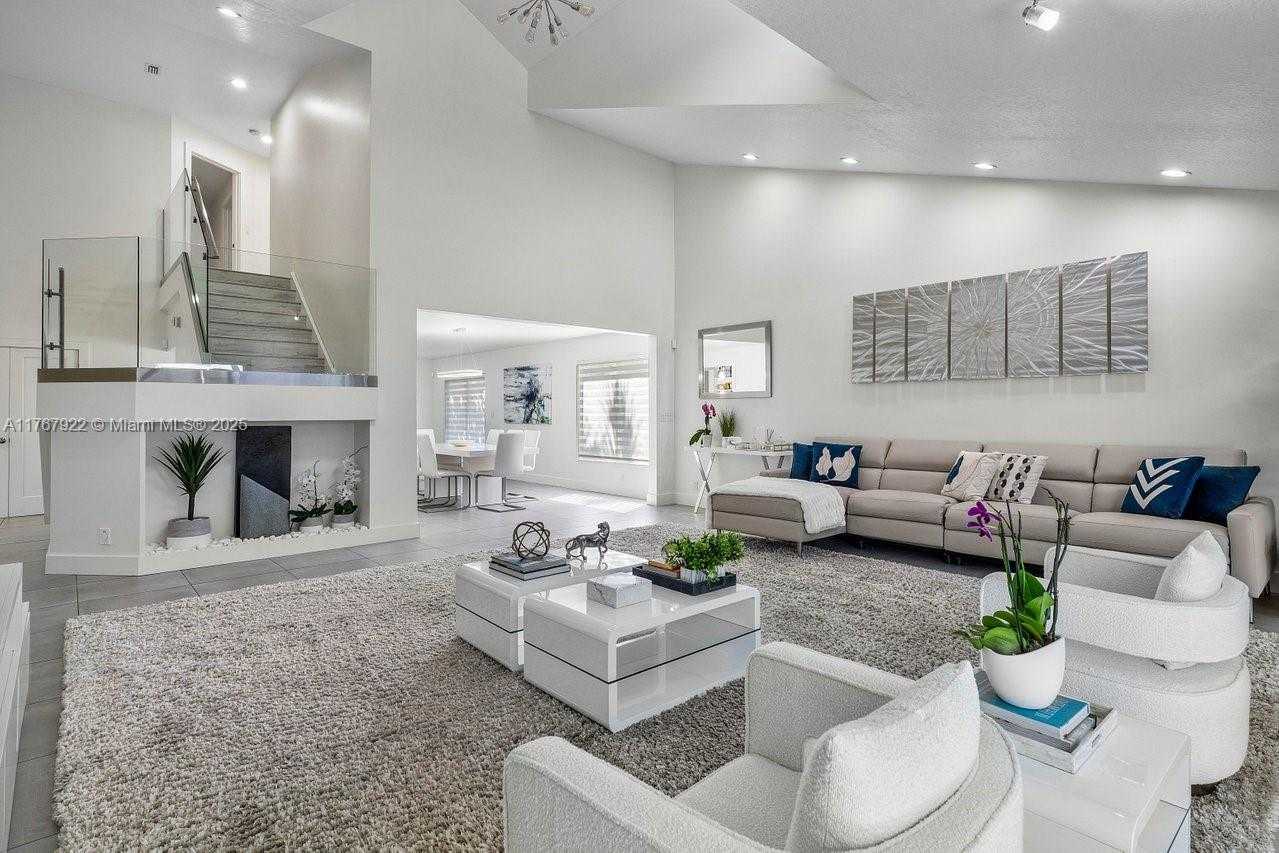 Small Image of 517 MISTY OAKS DR, Pompano Beach Number 18