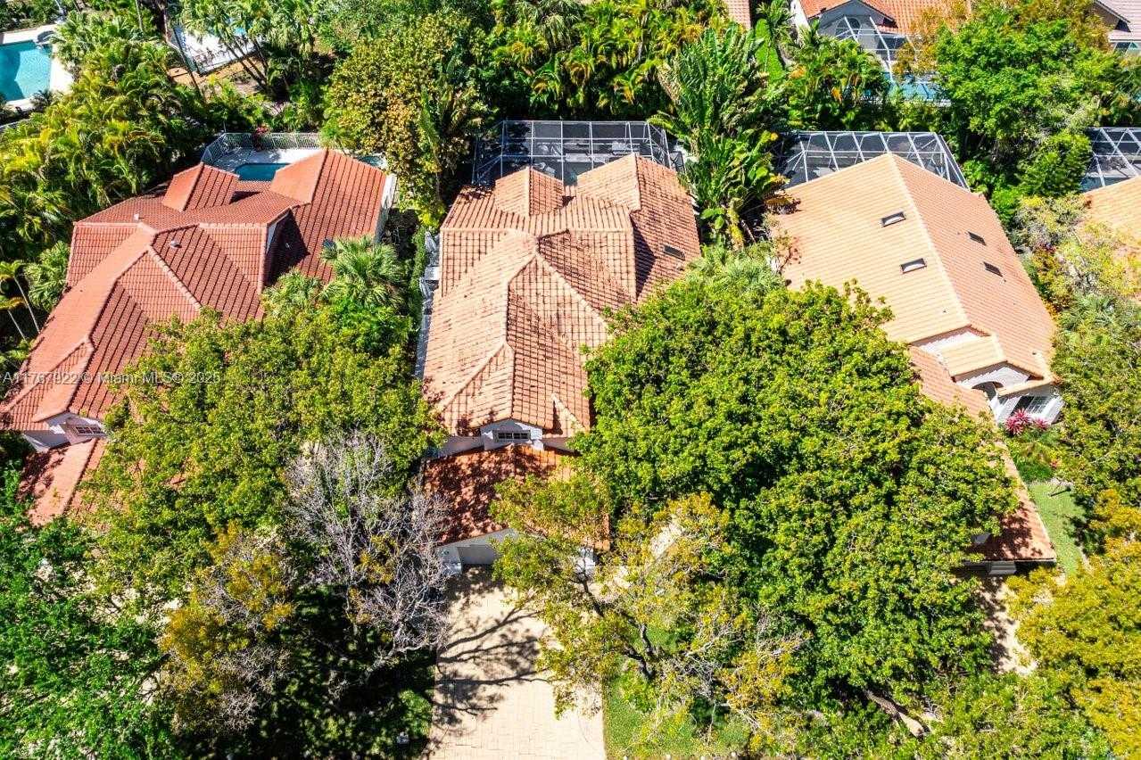 Small Image of 517 MISTY OAKS DR, Pompano Beach Number 39