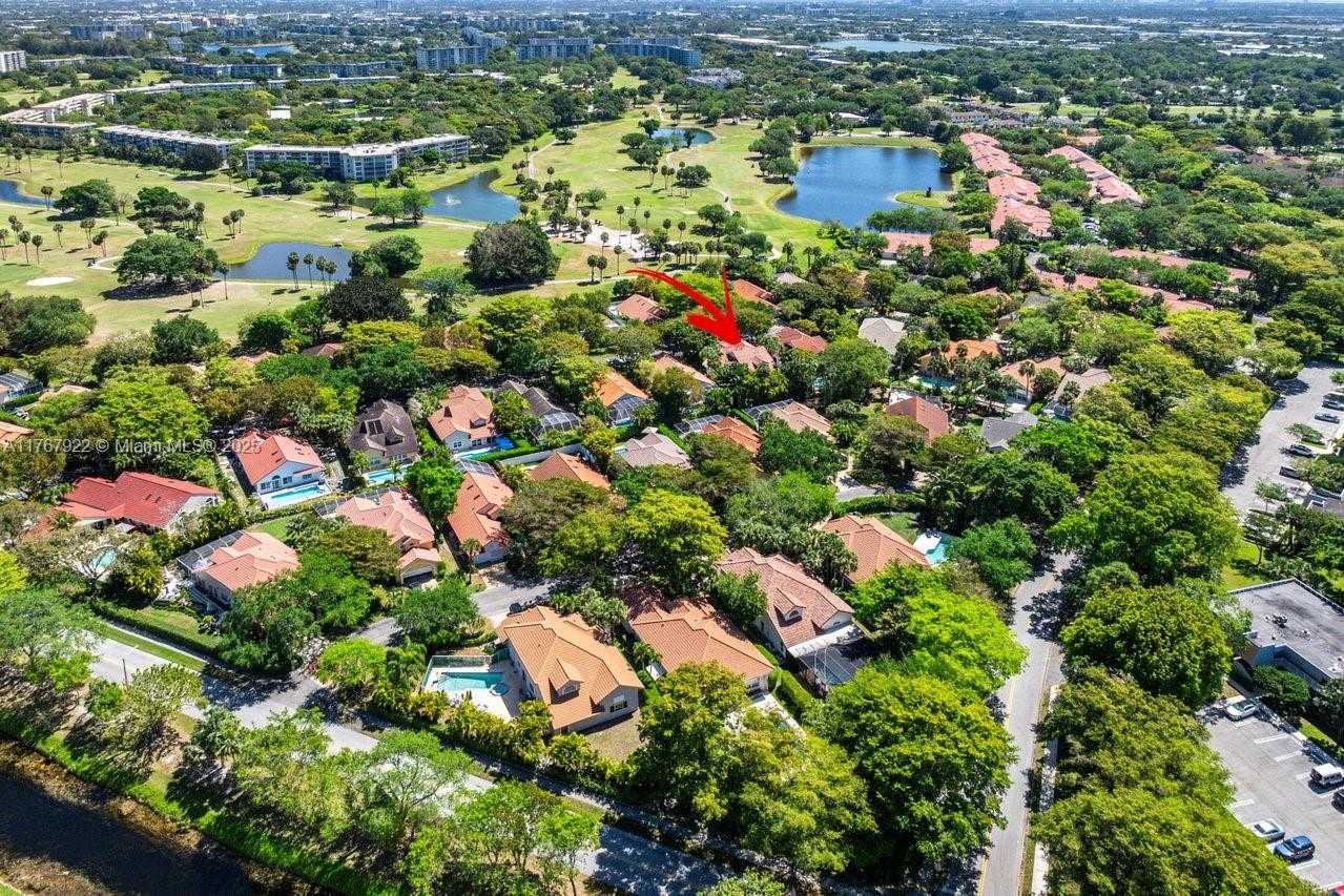 Small Image of 517 MISTY OAKS DR, Pompano Beach Number 42