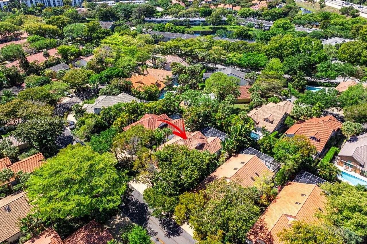 Small Image of 517 MISTY OAKS DR, Pompano Beach Number 44