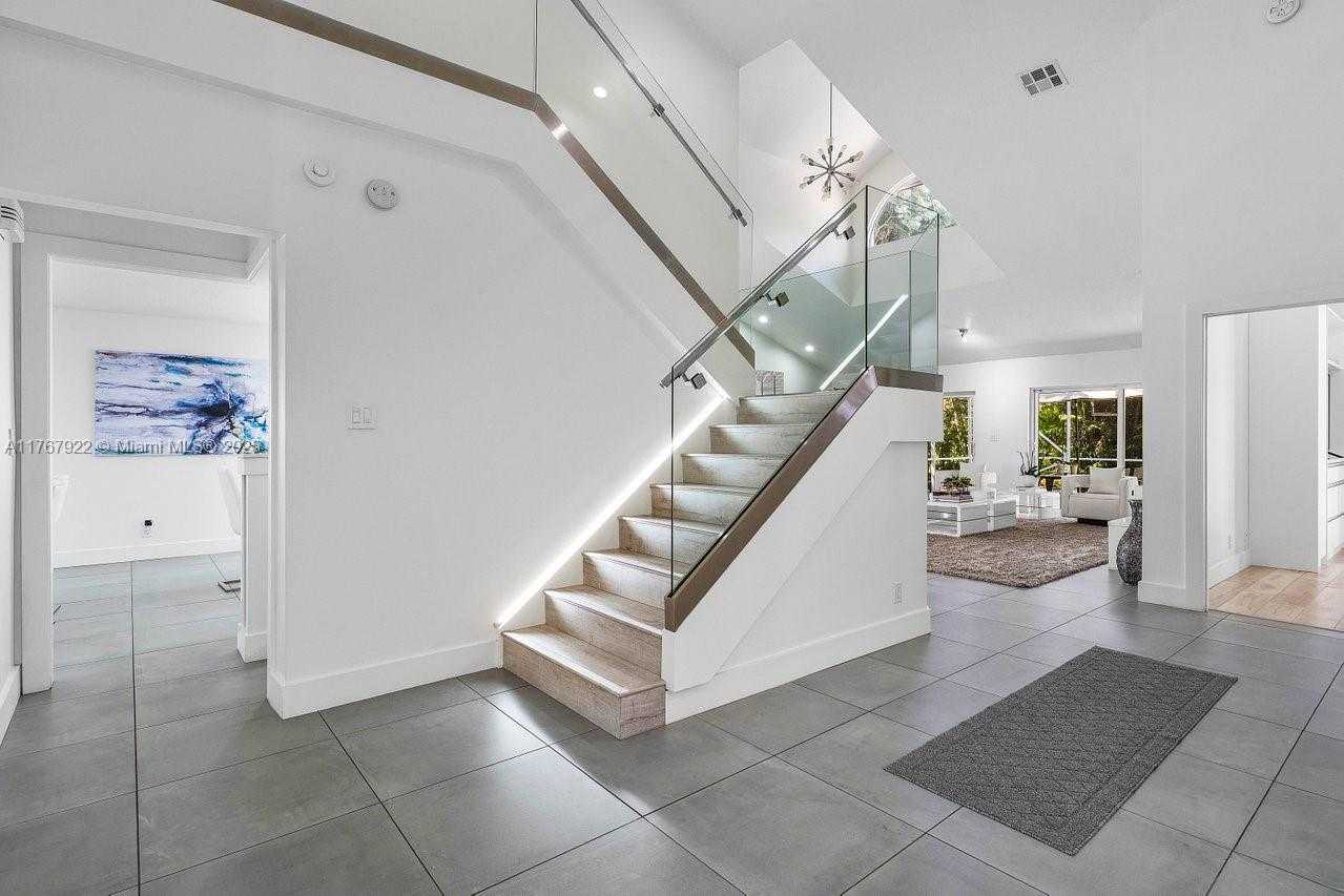 Small Image of 517 MISTY OAKS DR, Pompano Beach Number 8