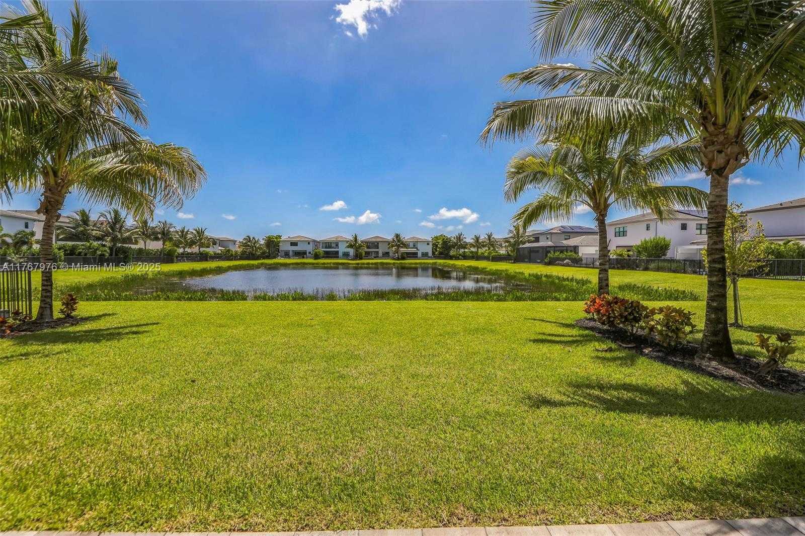 Small Image of 17182 WINDY POINTE LN, Boca Raton Number 37
