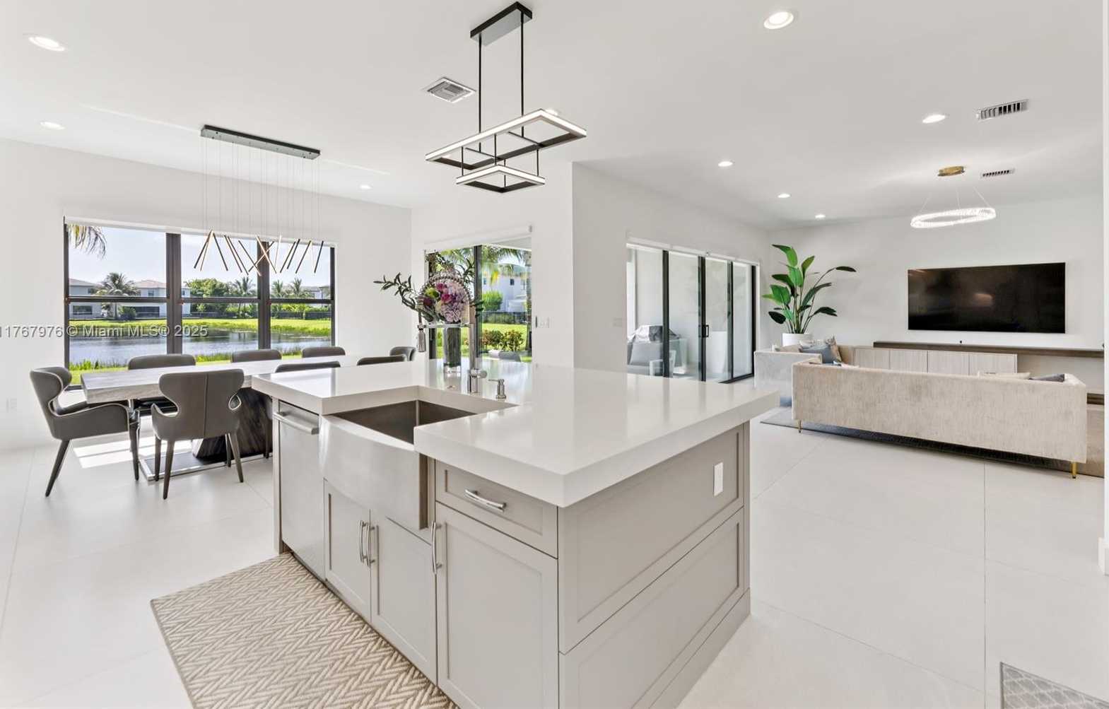 Small Image of 17182 WINDY POINTE LN, Boca Raton Number 7