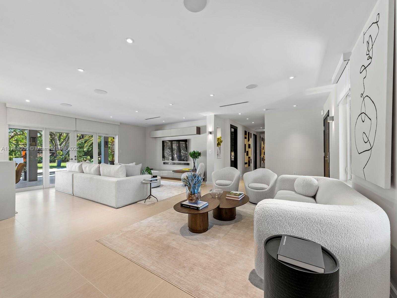Small Image of 6401 SOUTH WEST 96TH ST, Pinecrest Number 12