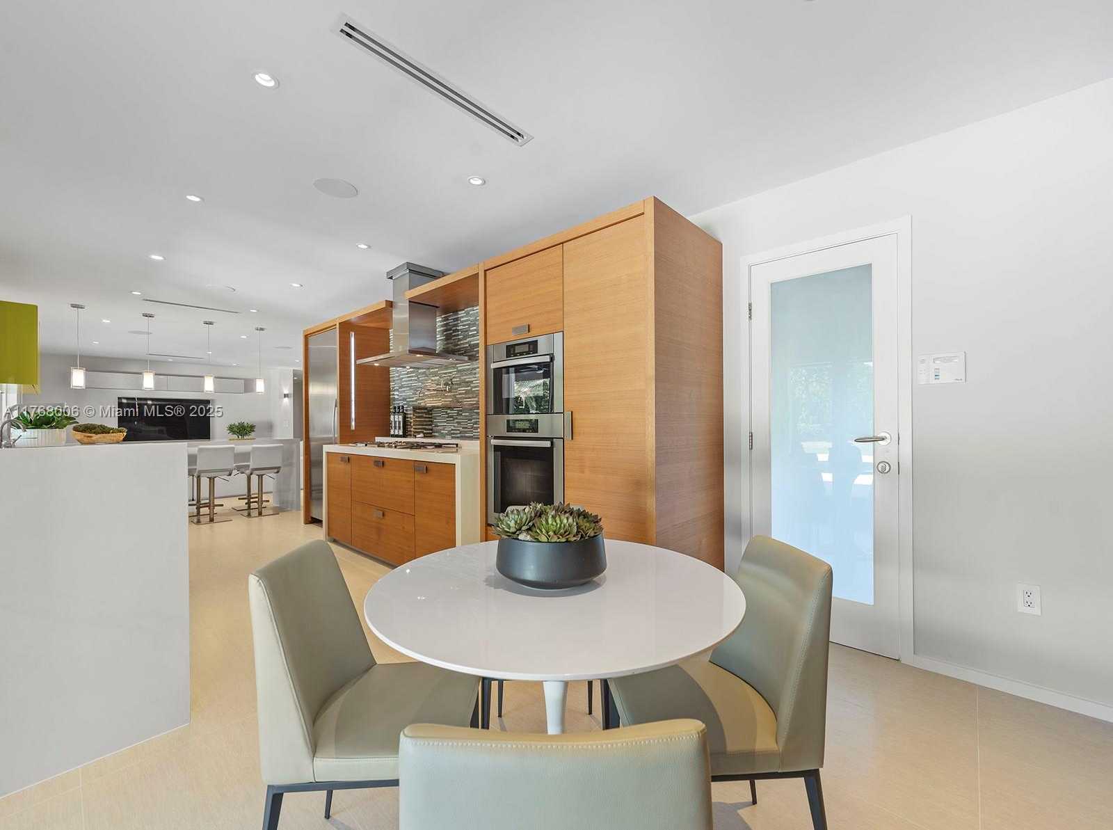 Small Image of 6401 SOUTH WEST 96TH ST, Pinecrest Number 20